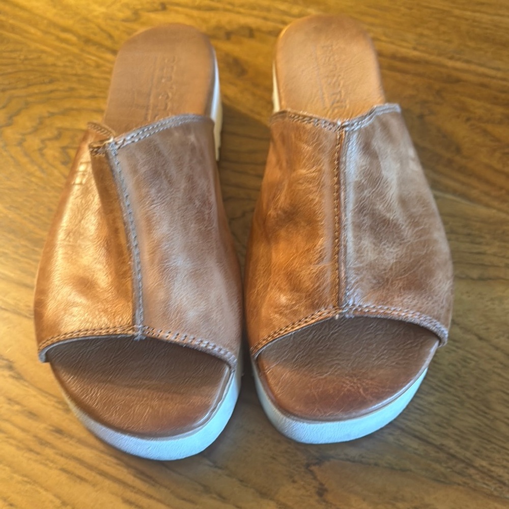 Bed Stu Tan Sandals Casual Slip-On Design